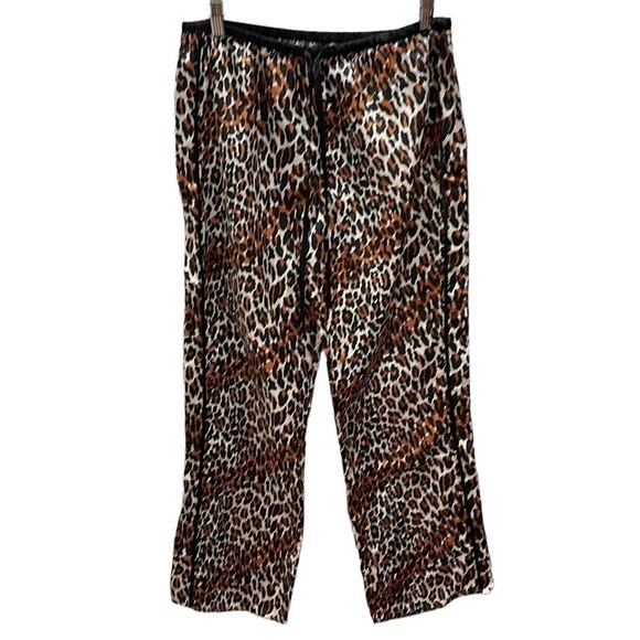 Betsey Johnson 2 pc Satin Leopard Print Pajama Set SZ M - Picture 3 of 9